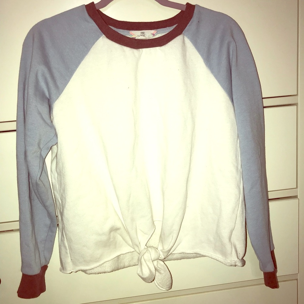red white & blue knotted sweatshirt